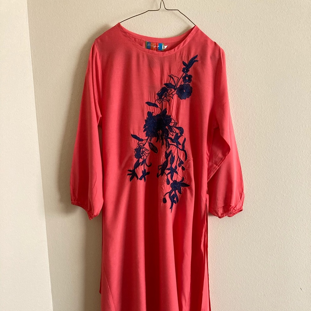 Pakistani embroidered kurti